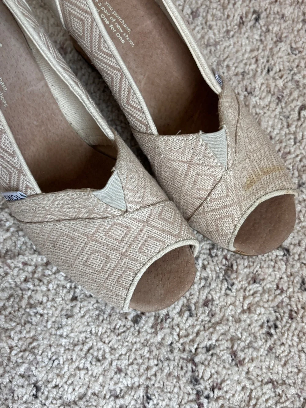 Toms Beige Patterned Peep-Toe Wedge Shoes women’s U.S. 8,5
